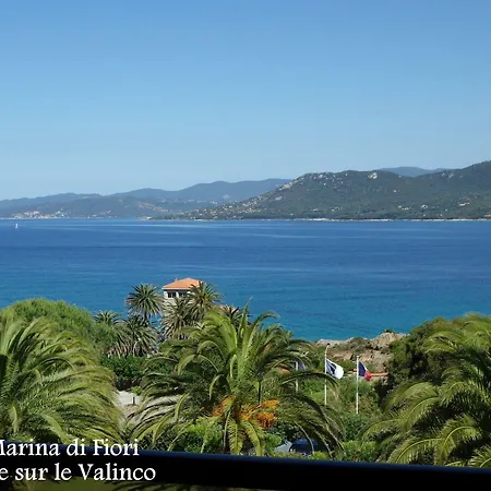 Marina Di Fiori Lägenhet