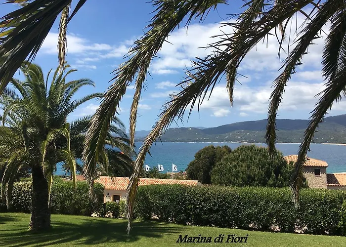 Marina Di Fiori Apartment