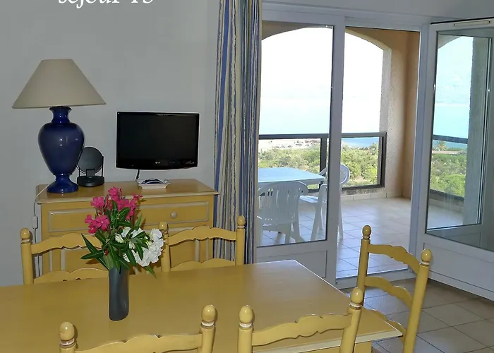 Marina Di Fiori Апартаменты Проприано